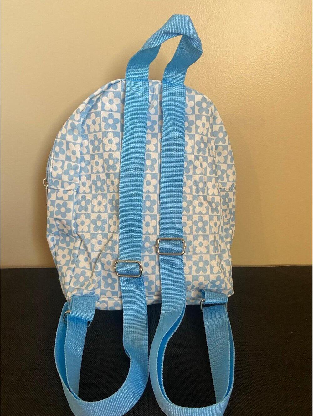 Backpack - Picture 2 of 3